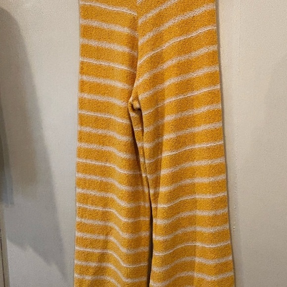 Zara Striped Yellow Women's Pants size M crochet casual summer country garden - Picture 2 of 11